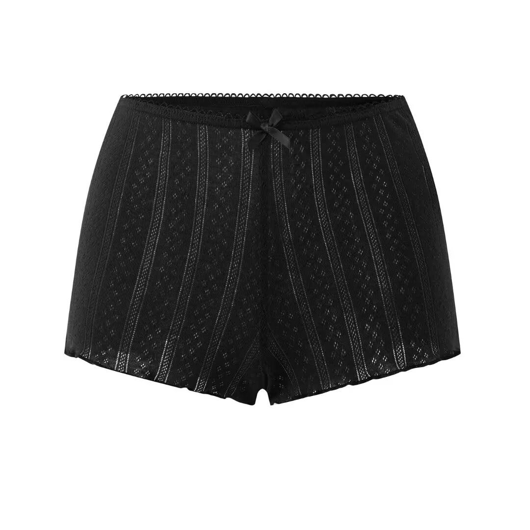 Elastic waist shorts for women