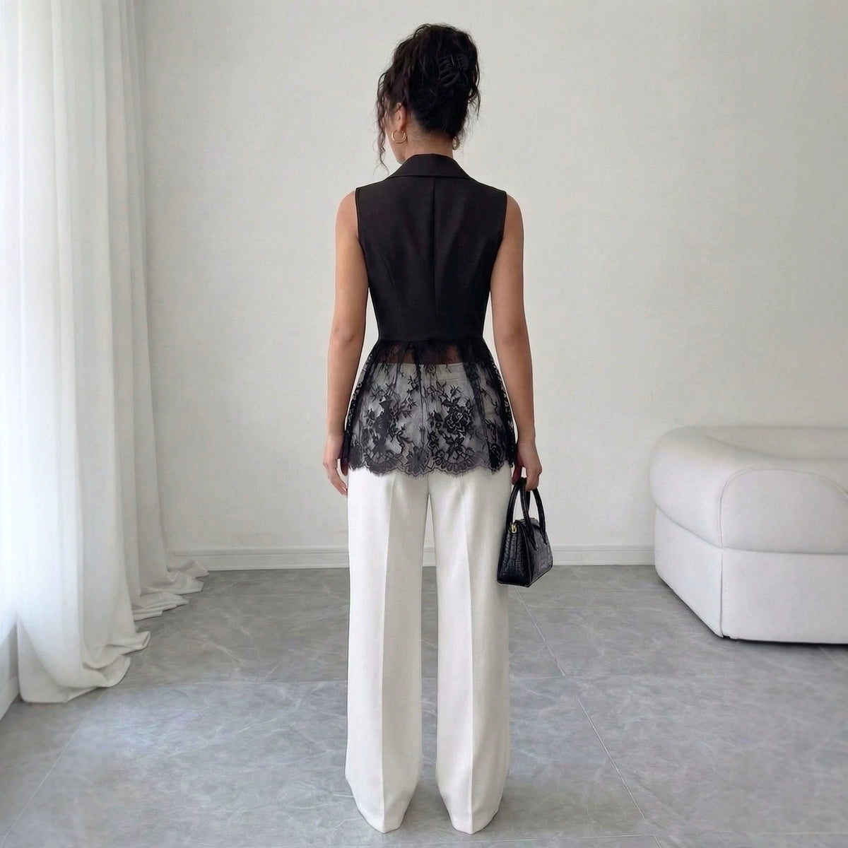 Sleeveless slim fit A-line jacket for fashion