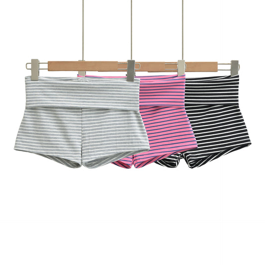 Elastic waist shorts for women